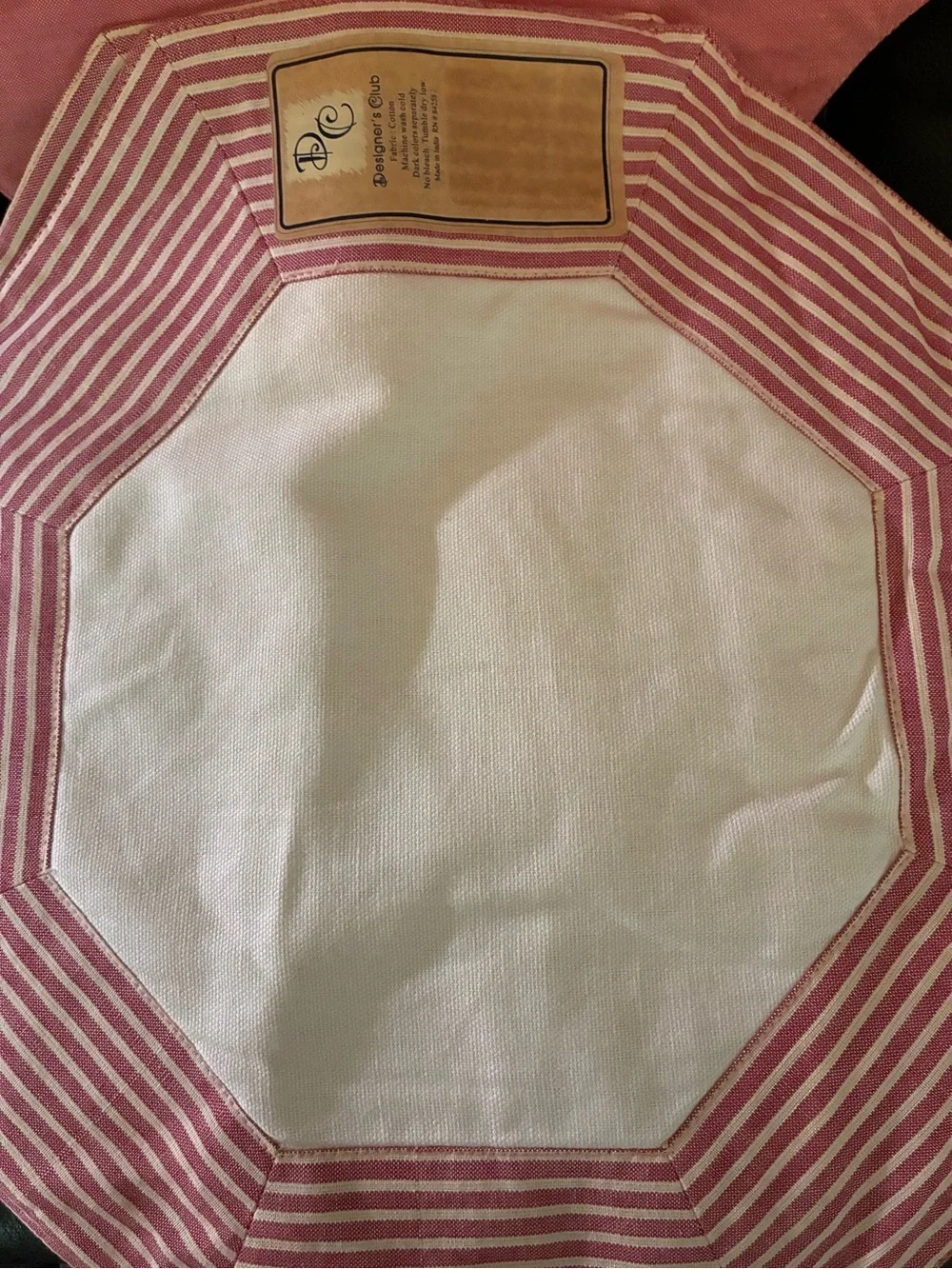 Designer’s Club 100% Cotton Octagonal Placemats - Red & White - Set of 8